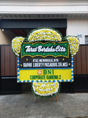 Papan Bunga Duka di Winenet Dua