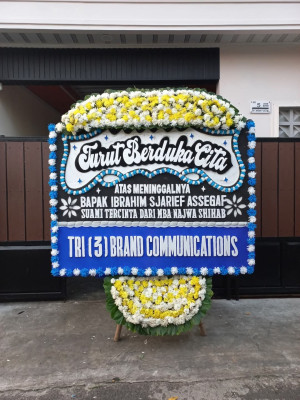 Papan Bunga Duka di Winenet Dua